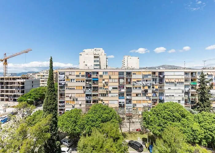 Apartment Dorna Near City Center And Bacvice Beach