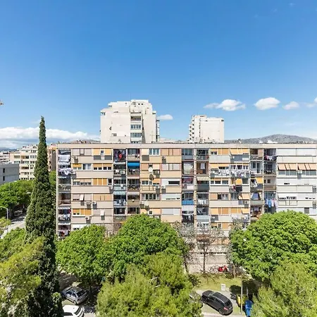 Apartment Dorna Near City Center And Bacvice Beach Split Exterior photo