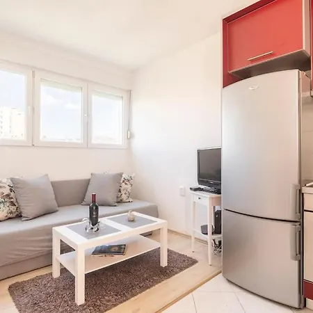 Apartment Dorna Near City Center And Bacvice Beach Split Exterior photo